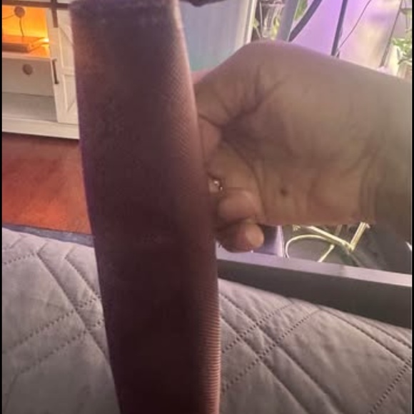 Ralph Lauren large burgundy wallet made with vinyl on the outside and real leath - Picture 5 of 9